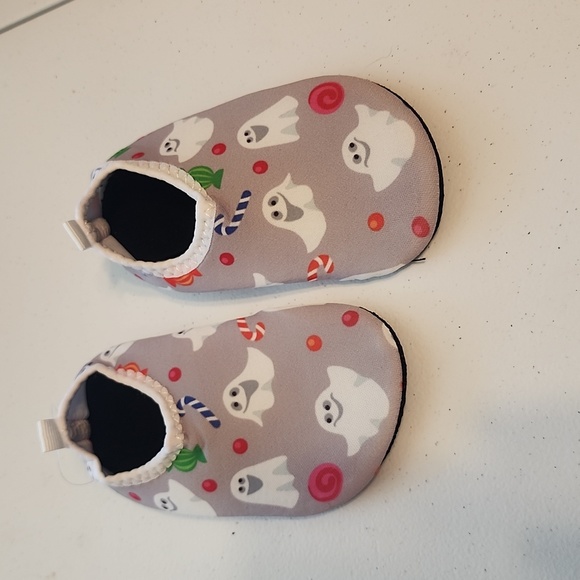 Todler water shoes - Picture 1 of 4